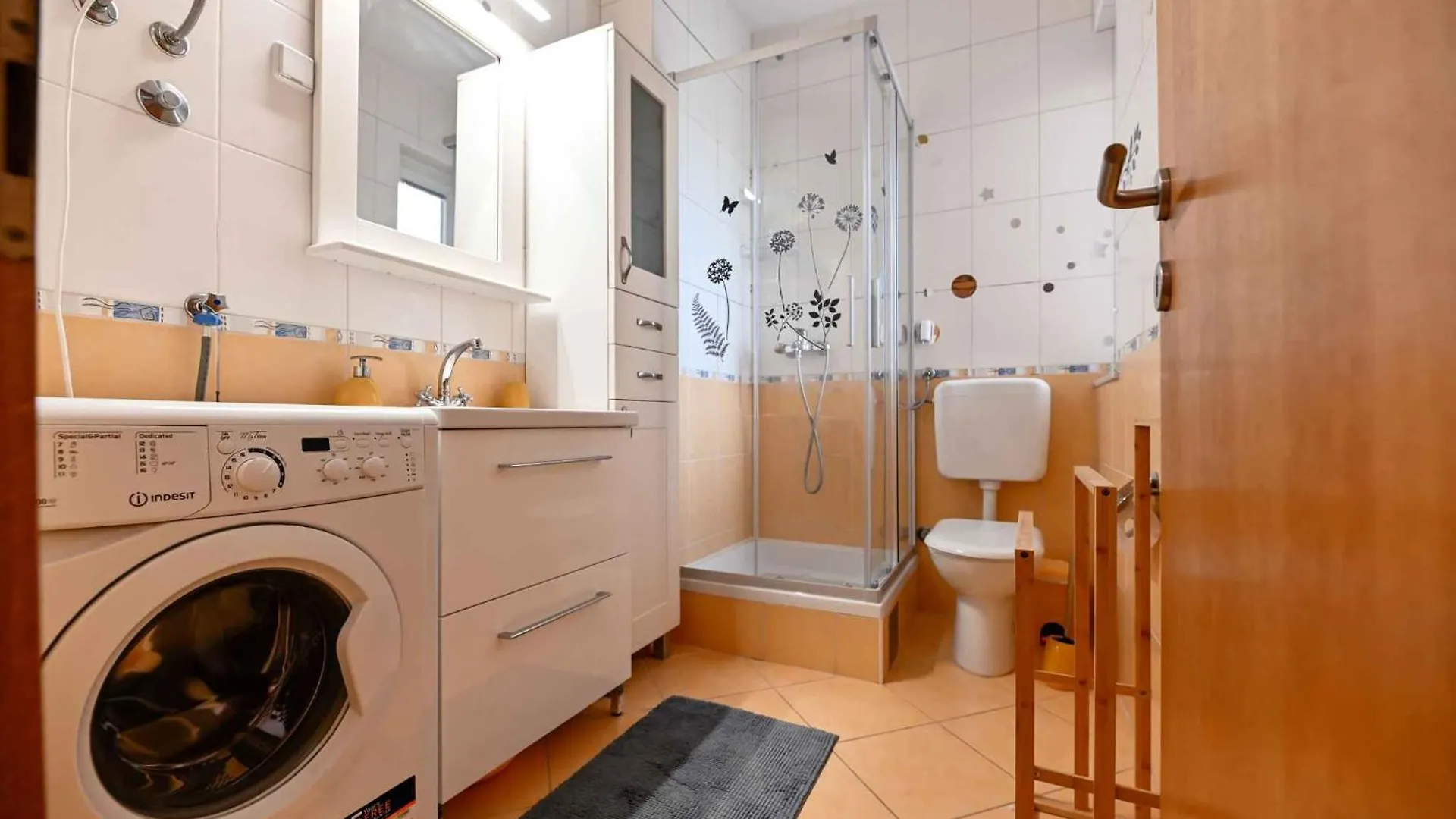 Apartment In Biograd Na Moru 50616